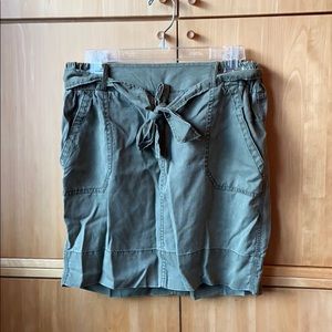 Express skirt NWT